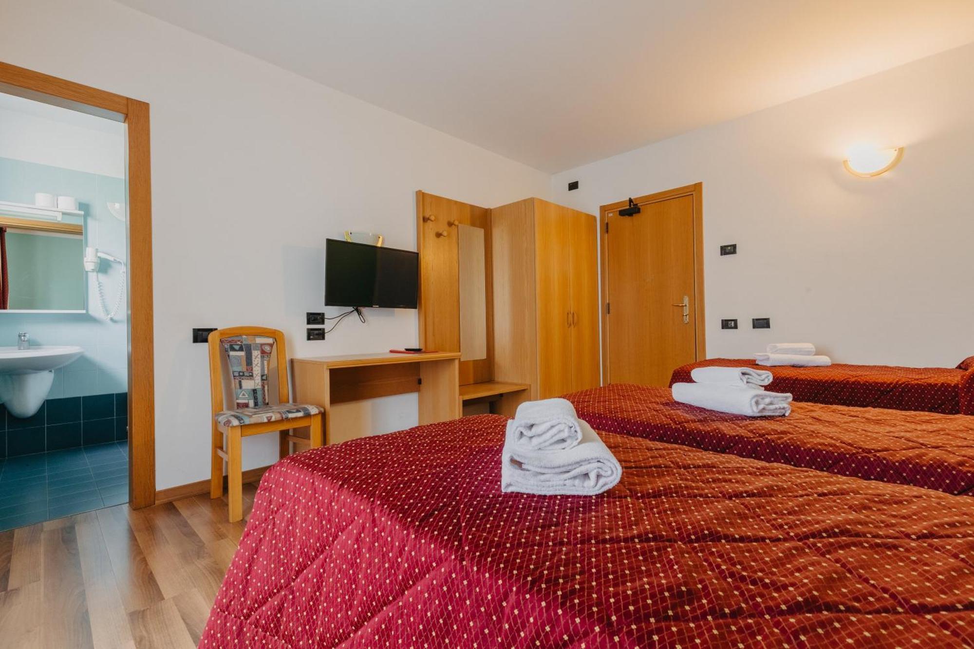 Hotel Spera Strigno Exterior photo